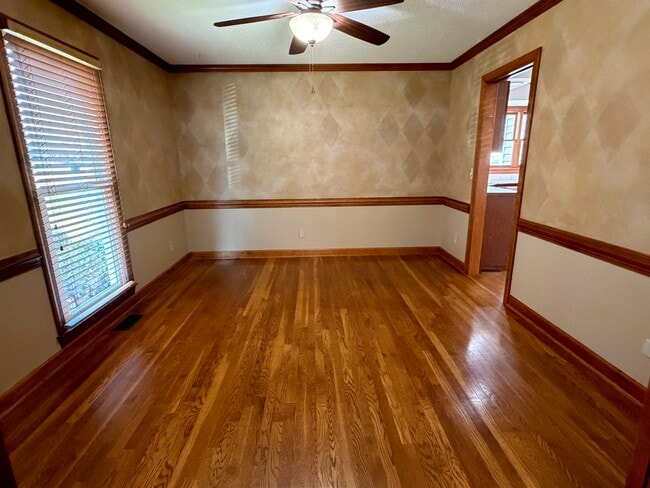 Photo - 3901 Buncombe Dr