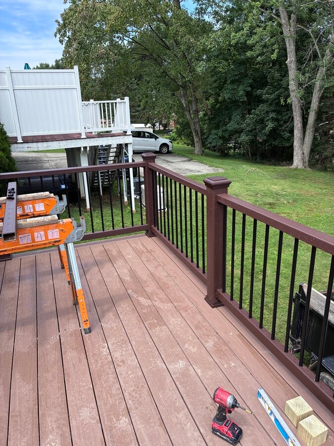 Photo - 421 Wyndhurst Dr