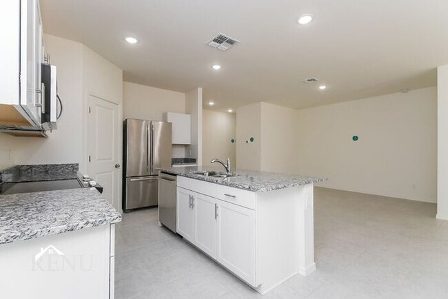 Photo - 35383 W San Capistrano Ave