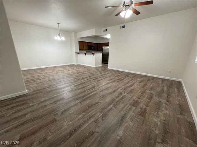 Photo - 10217 King Henry Ave Unidad 104