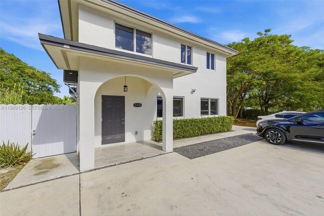 Building Photo - 11939 SW 218th St Unit 2