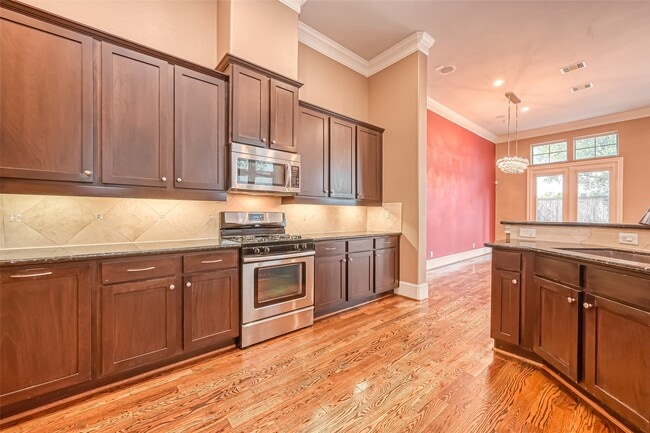 Photo - 5811 Kiam St