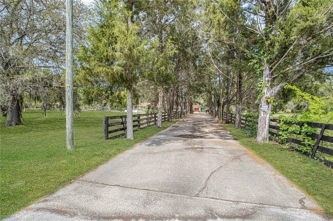 8225 E Hwy 25