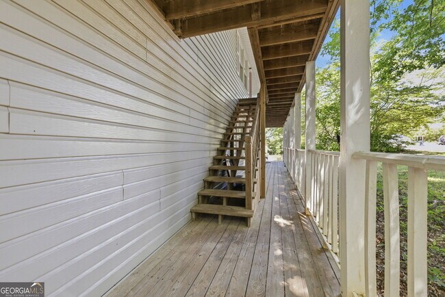 Photo - 205 Pineview Dr