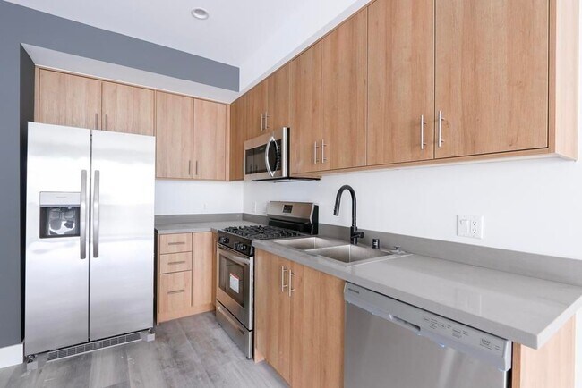 11155 Huston St Unit 204