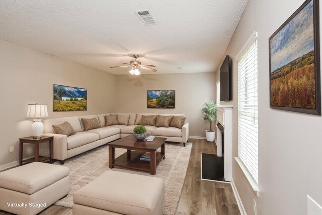 Photo - 504 Baywood Way