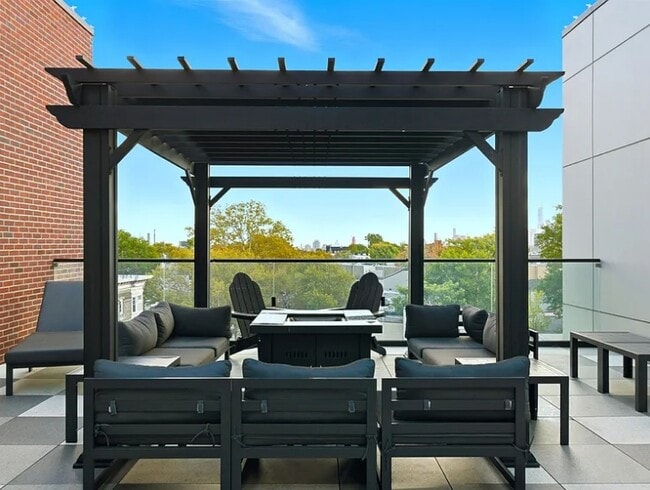 Photo - Hudson Heights