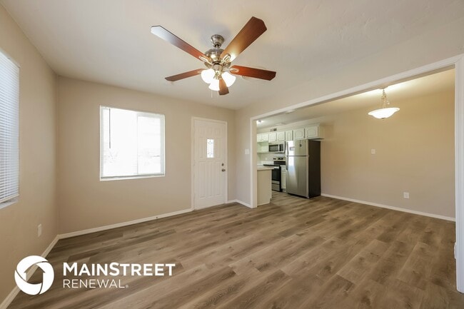 Photo - 2722 W Tuckey Ln