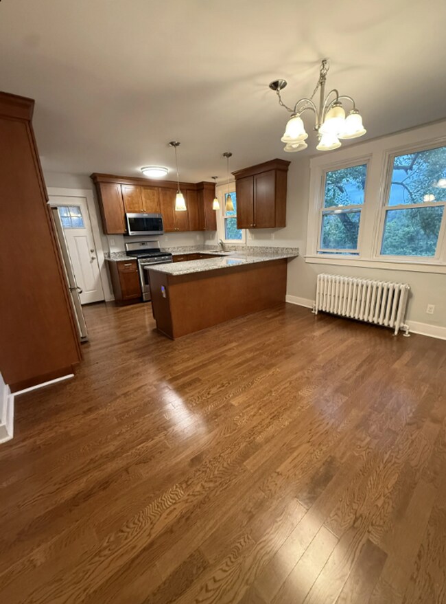 Photo - 957 Flemington St