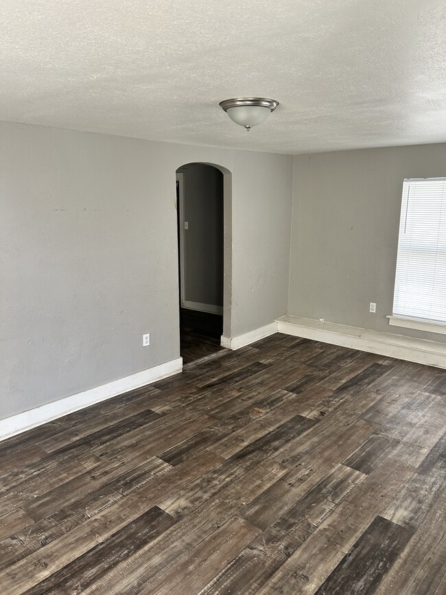 Photo - 4224 Alma St