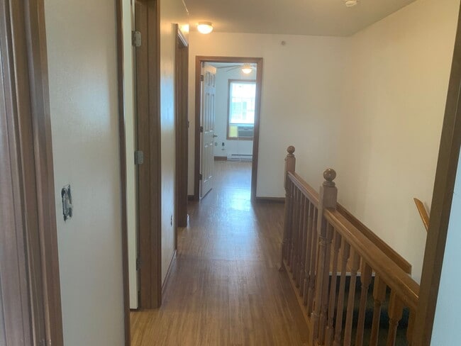 Photo - Spacious 2 Bedroom Townhouse