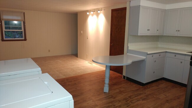 Dining room - 307 E Cherry St Unidad 307