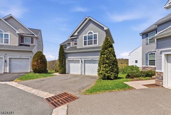 Photo - 263 Winding Hill Dr