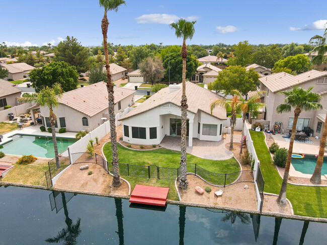 Beautiful Waterfront Home in Ocotillo Lakes - Beautiful Waterfront Home in Ocotillo Lakes