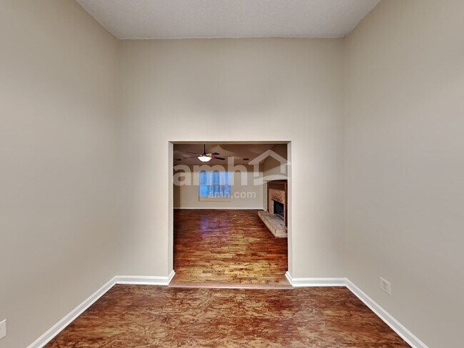 Photo - 4845 Chasestone Ct