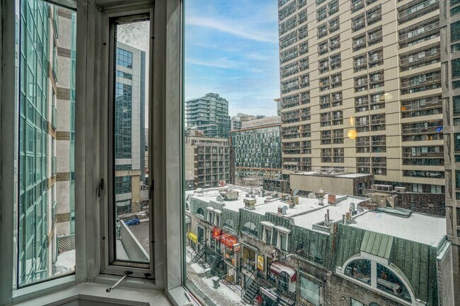 Photo - 1625 Av Lincoln Unit 505