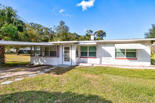 Photo - 1214 Dunbar St