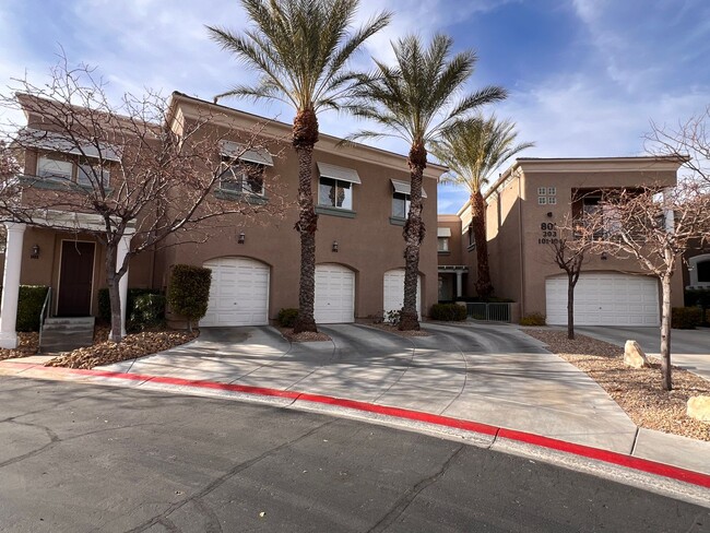 Summerlin Condo - Gated - Community Pool 1... - Summerlin Condo - Gated - Community Pool 1...