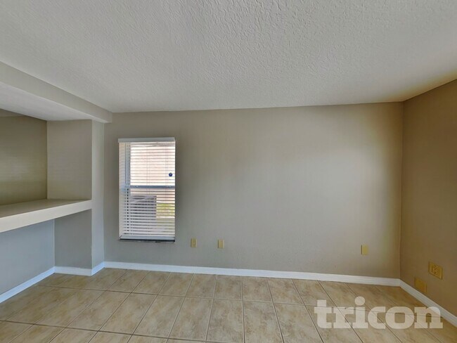 Photo - 10432 Boyette Creek Blvd