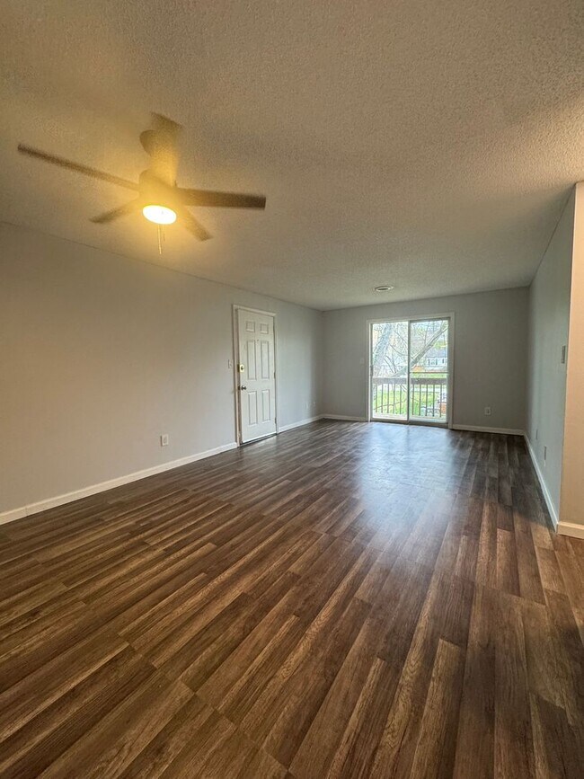 Creekview Apartments - Kingsport, TN