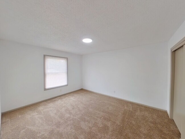 Photo - 234 N Acadia St