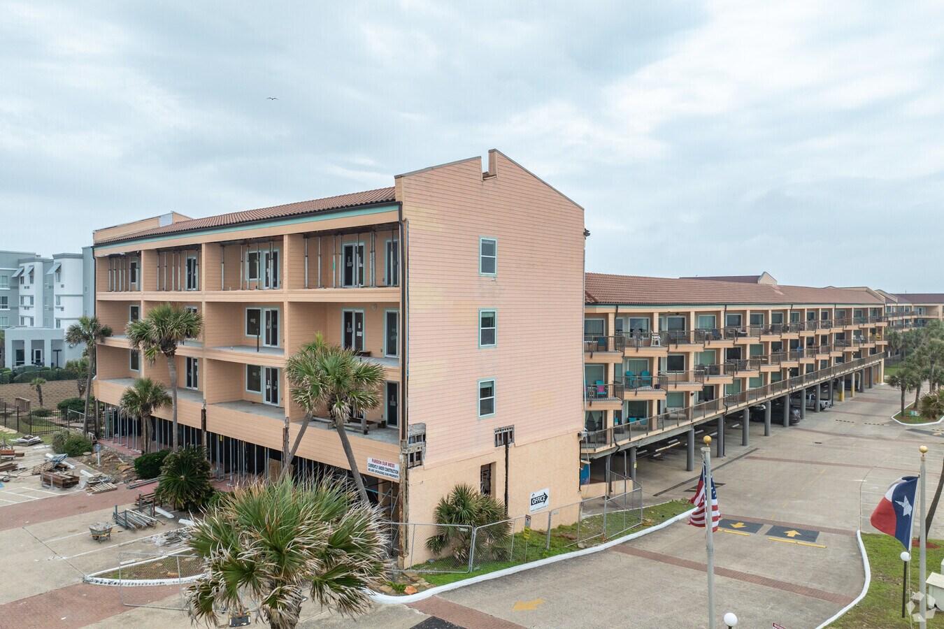 Photo - Maravilla Condominiums