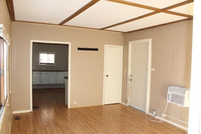 Photo - 112 E Cherry St