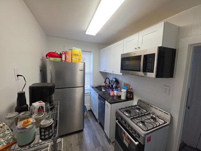 Photo - 128 N Sacramento Ave