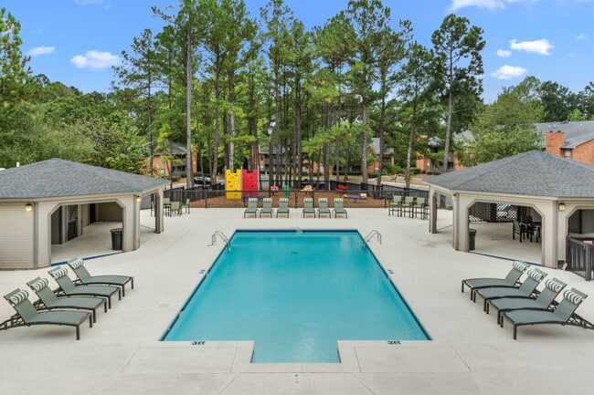 Riverchase Landing Apartments