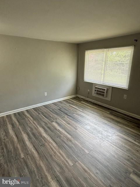 Photo - 27 E Main St