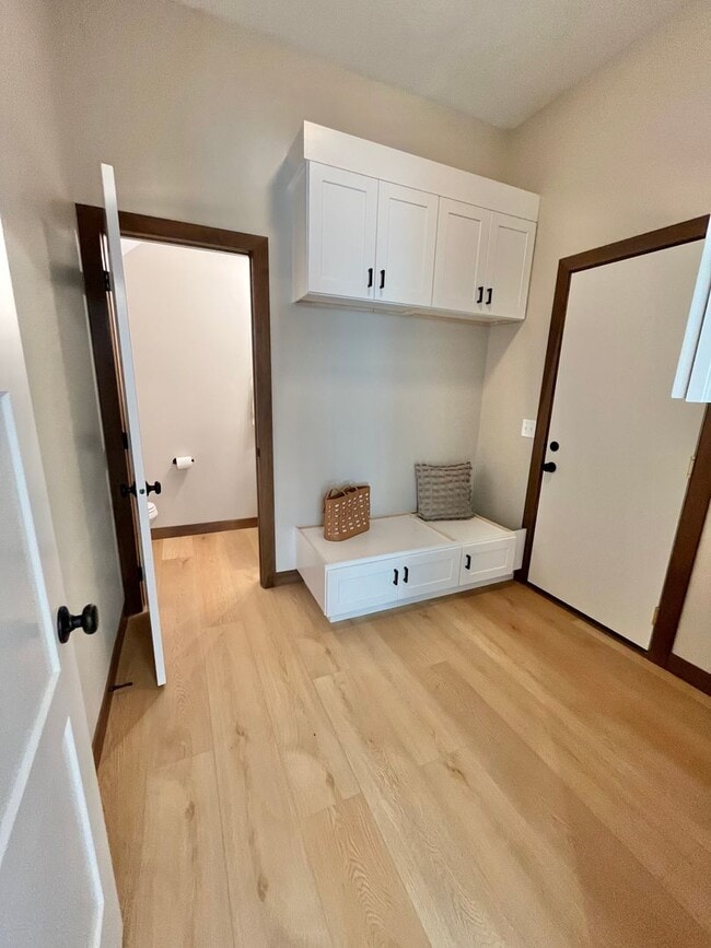 Photo - Stunning 4 Bed/2.5 Bath Twinhome!