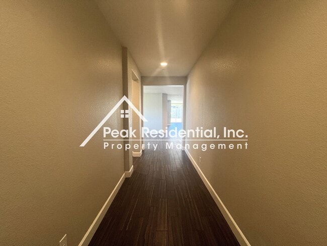 Photo - Spacious 4bd/3ba Elk Grove Home!