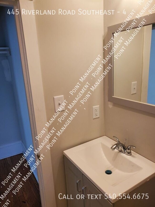 Photo - 445 Riverland Rd SE Unidad 4
