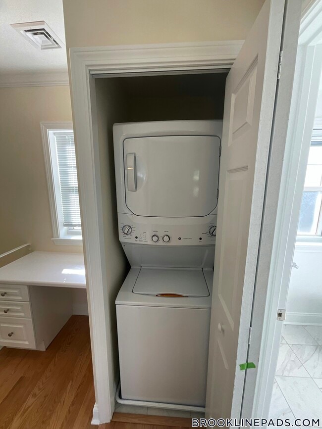 Photo - 94 Thornton Rd Apartamento