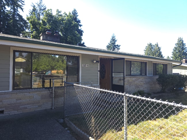Building Photo - 18815 Stone Ave N Rental