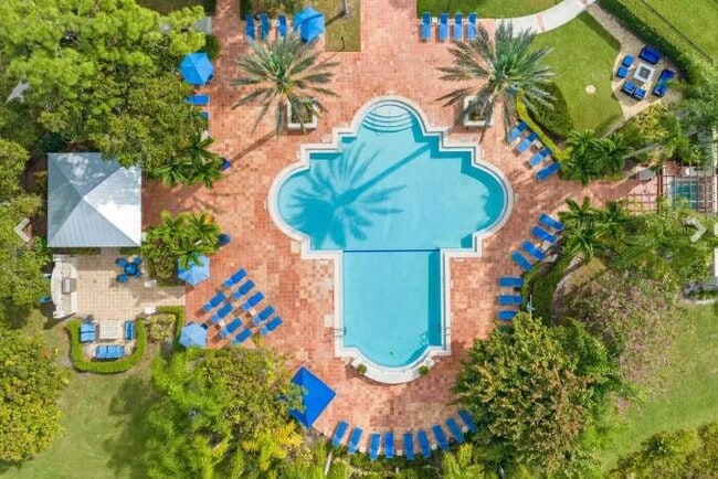 Building Photo - 3821 SW Coquina Cove Way Unit 204 Rental