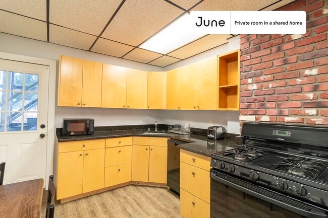 Photo - Room in Shared 3 bed/1 bath home Unidad C