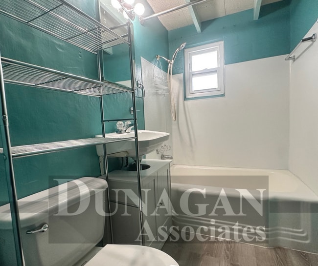 Photo - 505 N Halagueno St