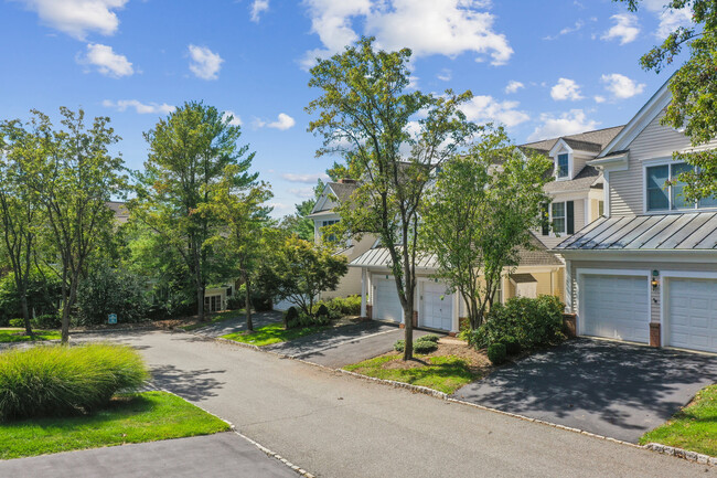 Photo - 5 Cowdray Pkwy Townhome