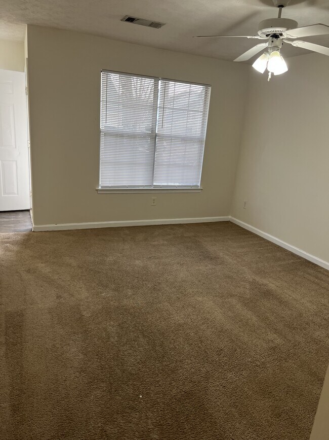 Photo - 5957 Sherwood Trace