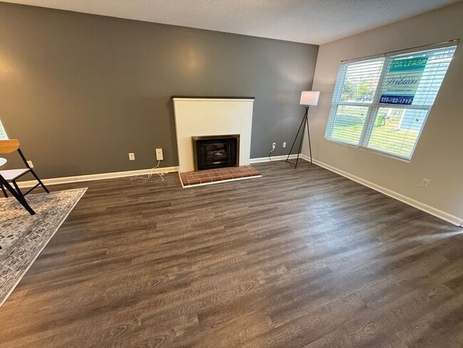 Photo - Collegeview Apartments! Updated 2 Bed 2 Bath Apartment with Washer/Dryer!