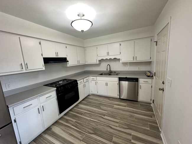 308 Island Dr