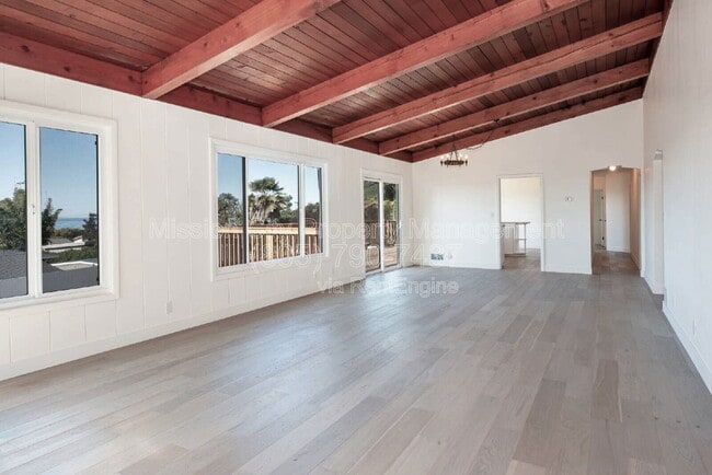 Photo - 5533 Callejon Dr