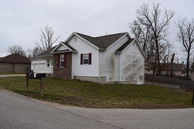 Photo - 3-Bedroom Home with Room to Roam – Fenced In Backyard