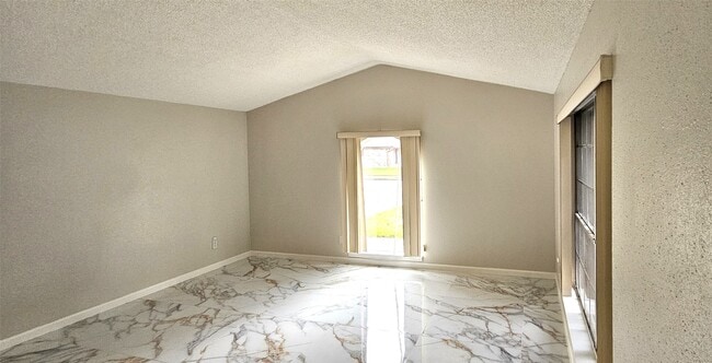 Photo - 1602 Luella Ave