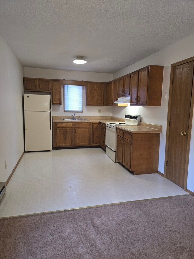 Building Photo - 104 E Mill St Unit #3