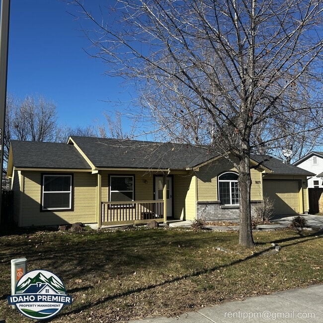 Building Photo - 1671 Klemmer Ave N