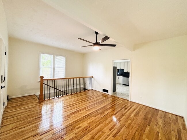 Building Photo - 867 Browning Ave Rental