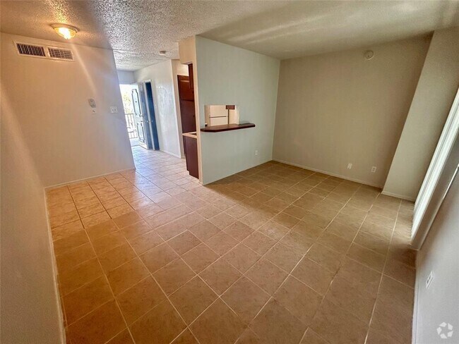 Building Photo - 901 E 40th St Unit 306 Rental