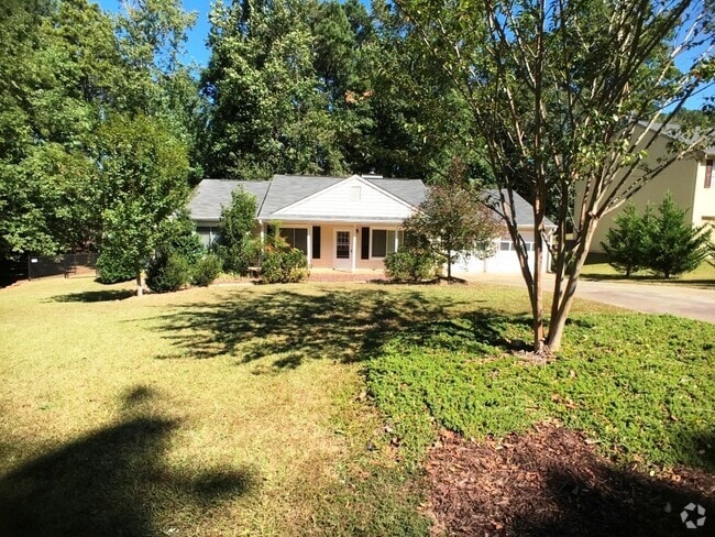 Building Photo - Ranch Home - 3BR/2BA - Powder Springs